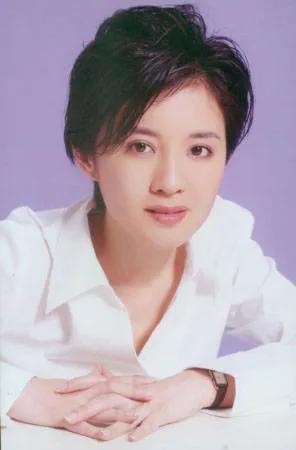 美女明星许戈辉,美丽与智慧并存的娱乐圈女神