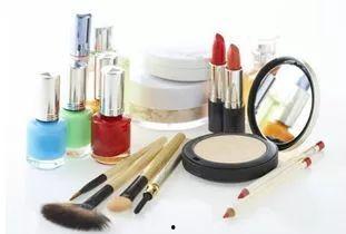 如何选择网红化妆品,如何找到适合自己的热门美妆产品