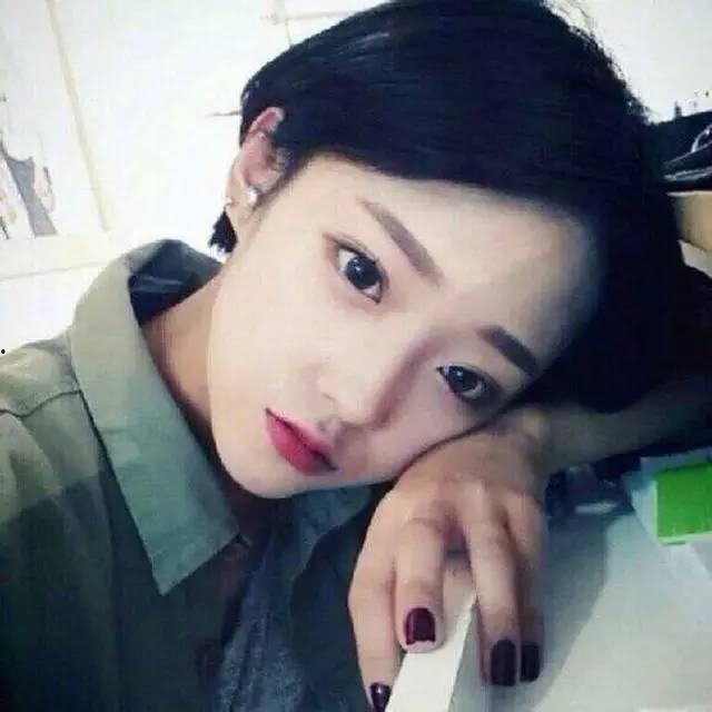 女生网红短发推荐男生